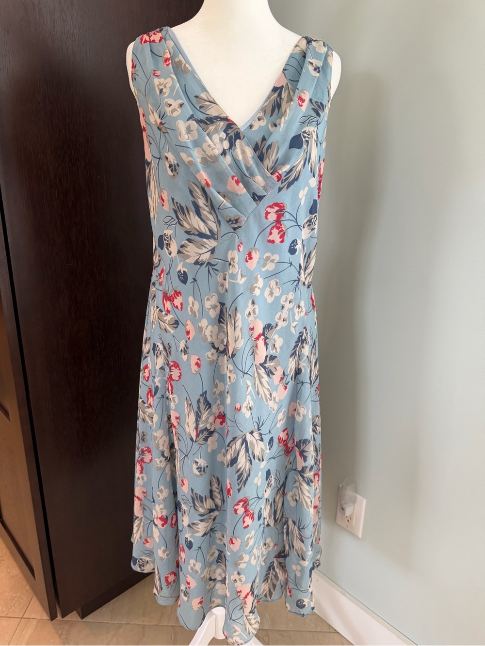 Lauren Ralph Lauren Floral Georgette Surplice Midi Dress Size 4 Blue Multi
